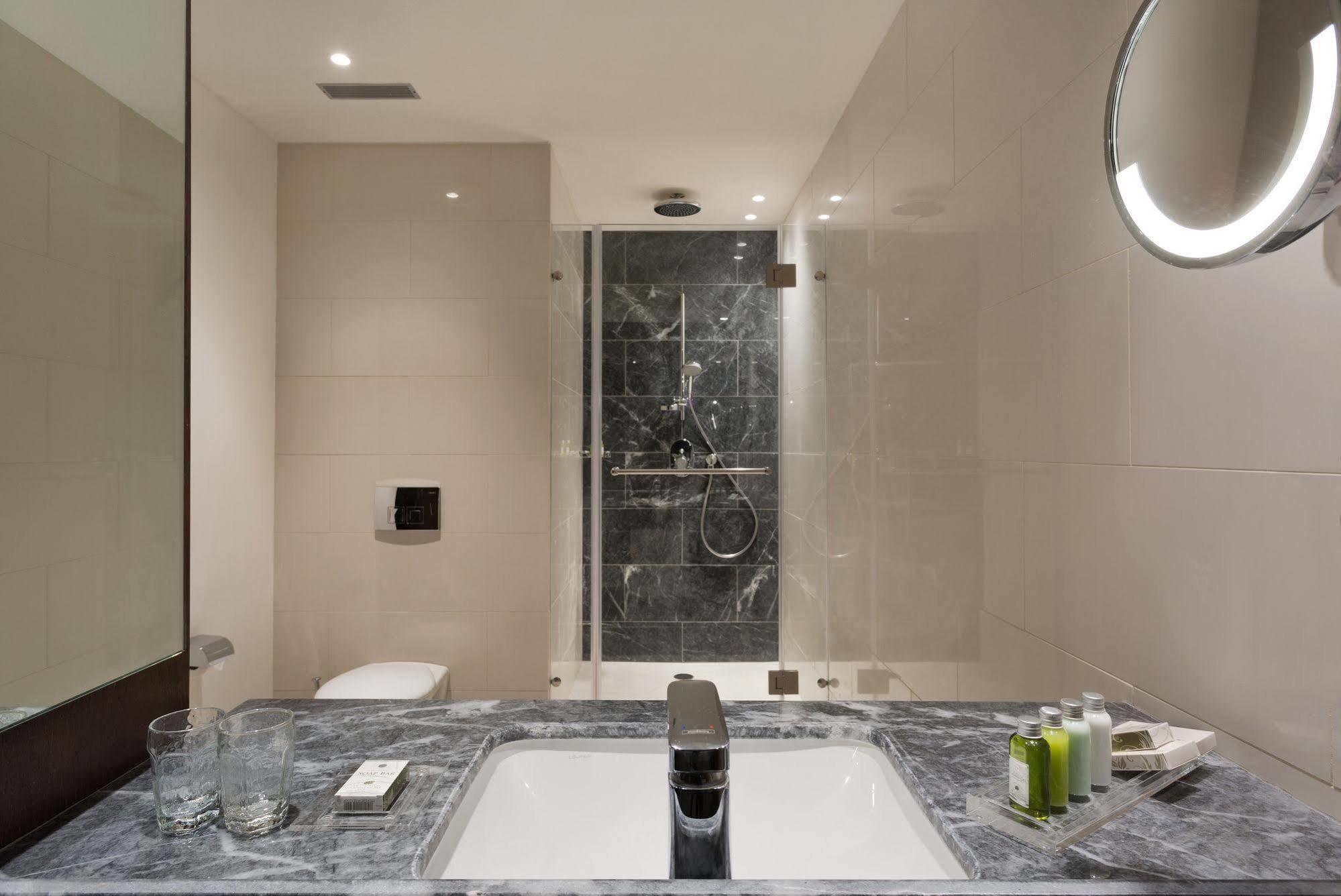 Sea Tower By Isrotel Design 4* Tel-Aviv